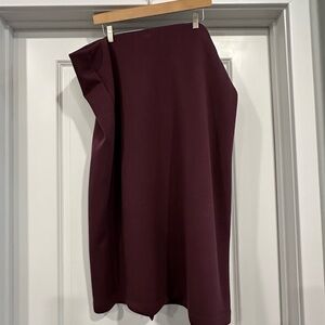 Old Navy Skirt in Burgundy